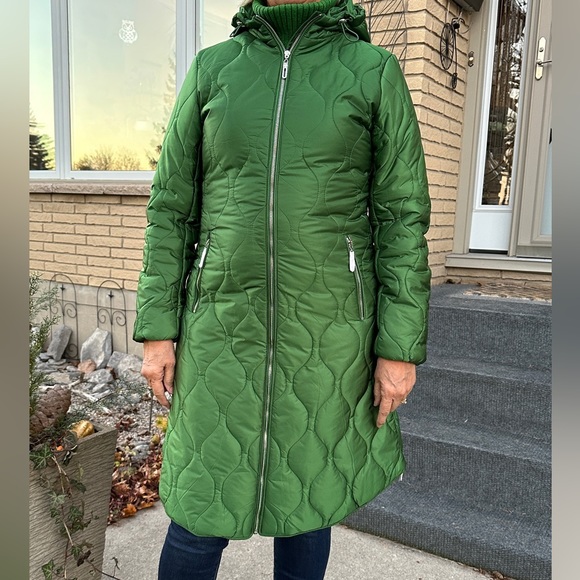 MARBLE | NWT | Emerald Green Quilted Coat - Picture 1 of 11